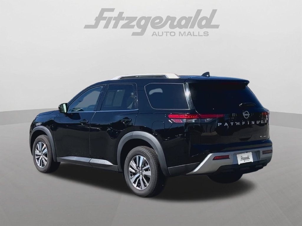 2025 Nissan Pathfinder SL - Photo 6