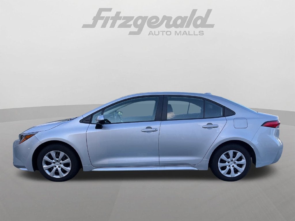 2025 Toyota Corolla LE - Photo 6