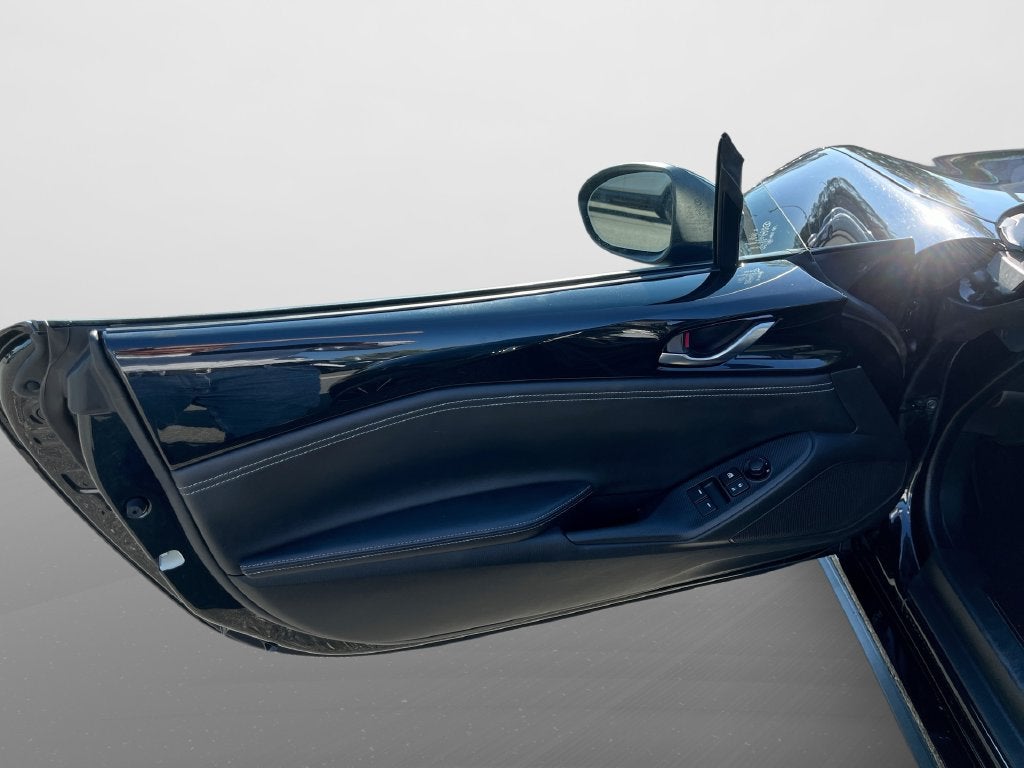 2025 Mazda MX-5 Miata RF Grand Touring - Photo 19