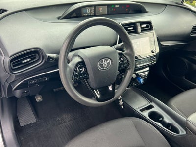 2022 Toyota Prius L
