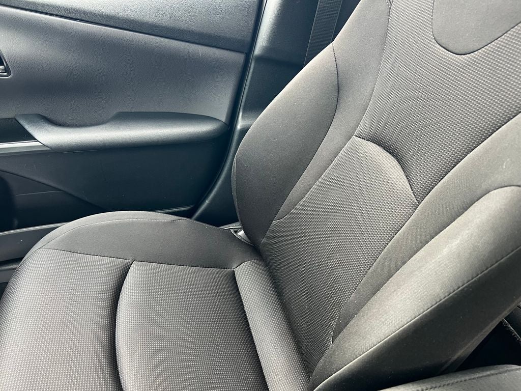 2022 Toyota Prius L
