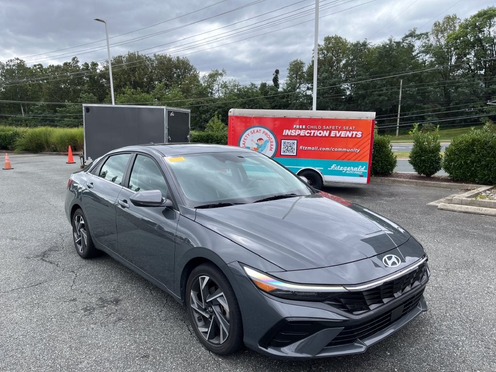 2025 Hyundai Elantra SEL Convenience