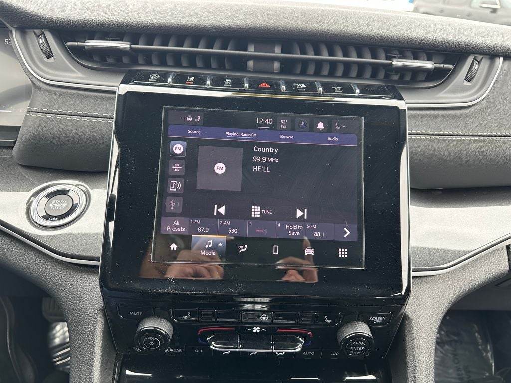 2023 Jeep Grand Cherokee L Altitude 4x4