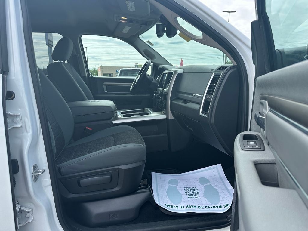 2018 RAM 1500 Big Horn Crew Cab 4x4 5'7' Box