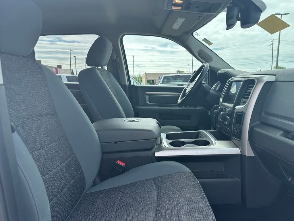 2018 RAM 1500 Big Horn Crew Cab 4x4 5'7' Box