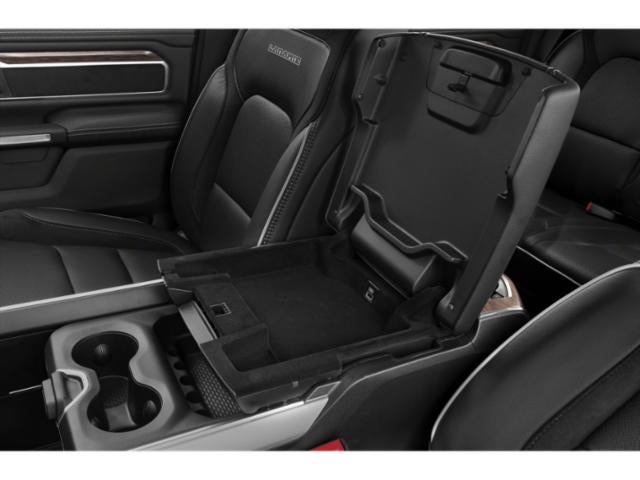 2020 RAM 1500 Laramie Crew Cab 4x4 5'7' Box