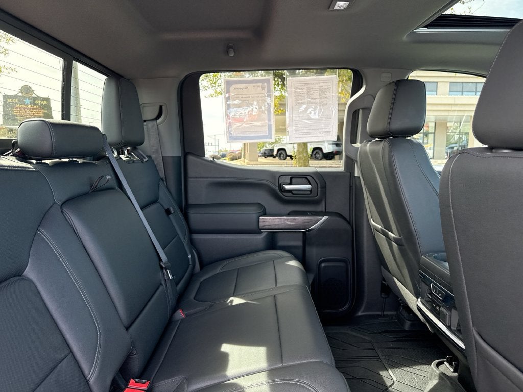2021 Chevrolet Silverado 1500 4WD Crew Cab Short Bed LTZ