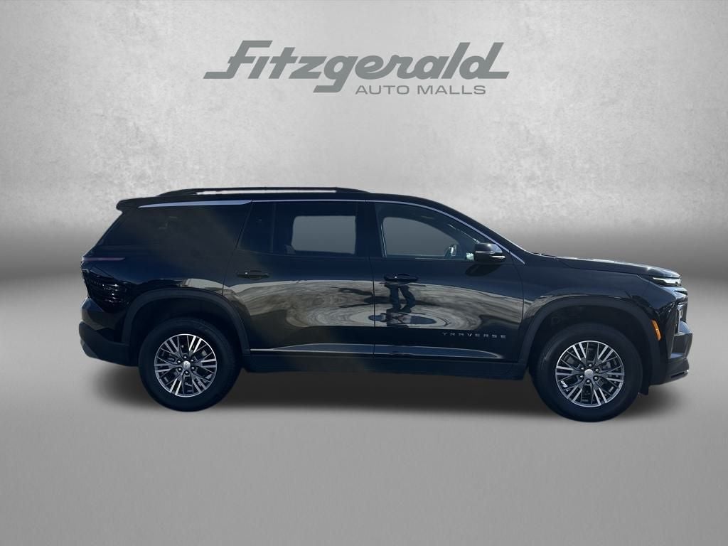2025 Chevrolet Traverse AWD LT