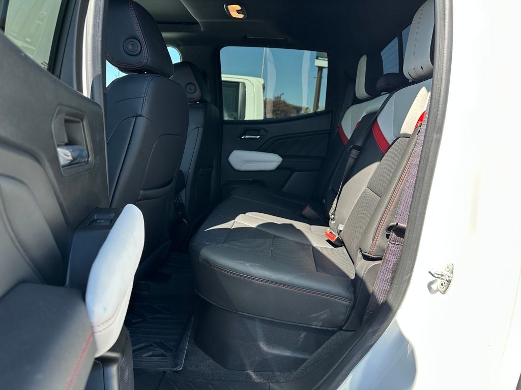 2023 GMC Canyon 4WD Crew Cab Short Box AT4X