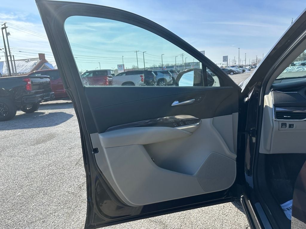 2021 Cadillac XT4 AWD Luxury