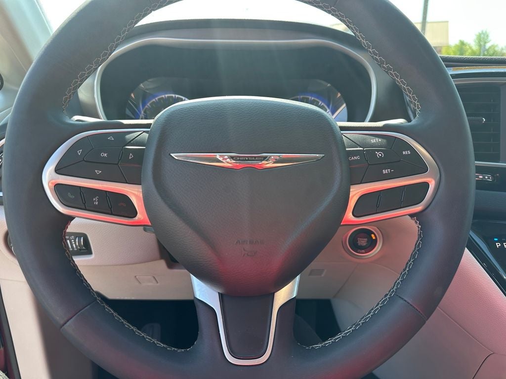 2023 Chrysler Voyager LX