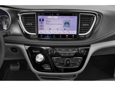 2024 Chrysler Pacifica Touring