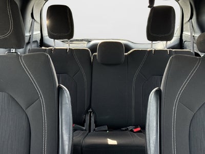 2024 Chrysler Pacifica Touring
