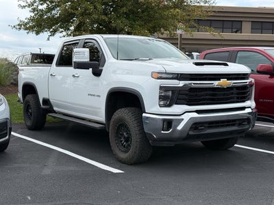 2025 Chevrolet Silverado 2500HD 4WD Crew Cab Standard Bed LT