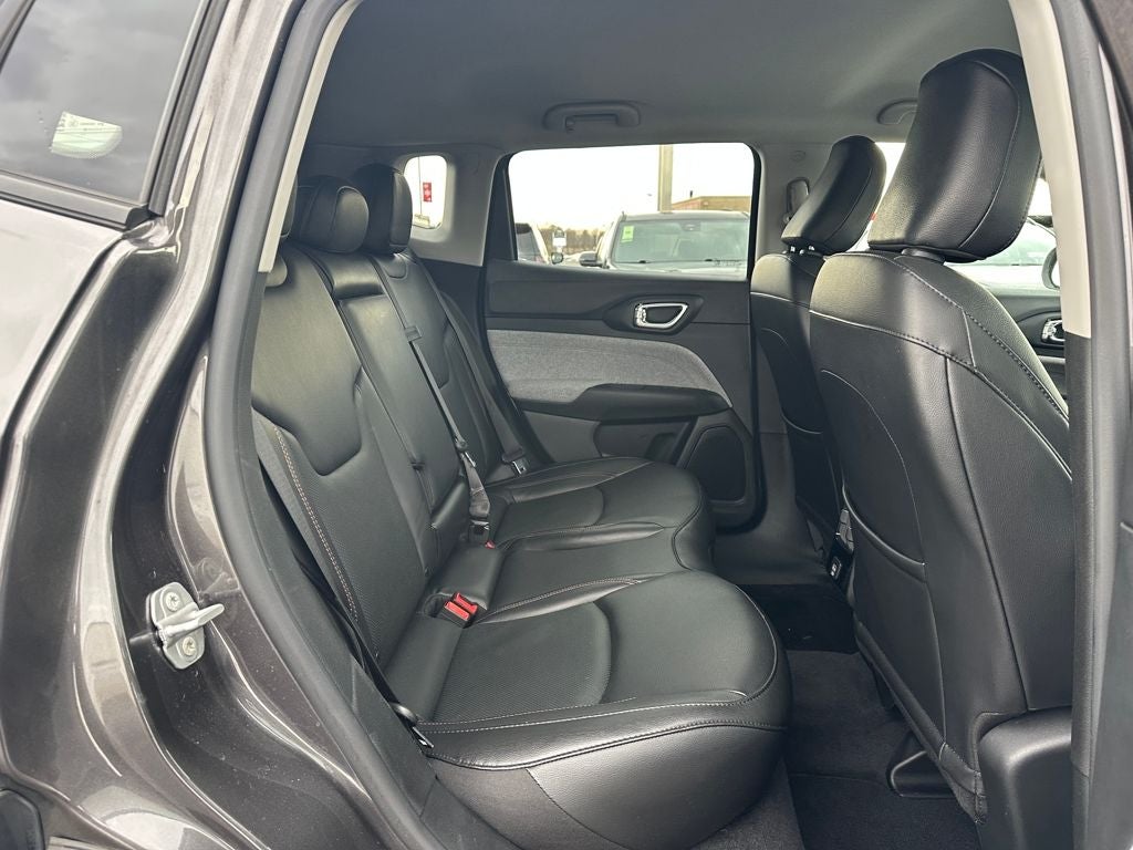 2022 Jeep Compass Latitude Lux 4x4