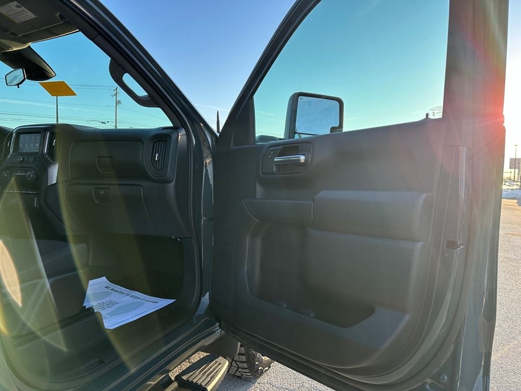 2025 Chevrolet Silverado 1500 4WD Crew Cab Standard Bed Custom Trail Boss