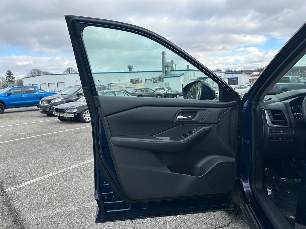 2025 Nissan Rogue SV Intelligent AWD