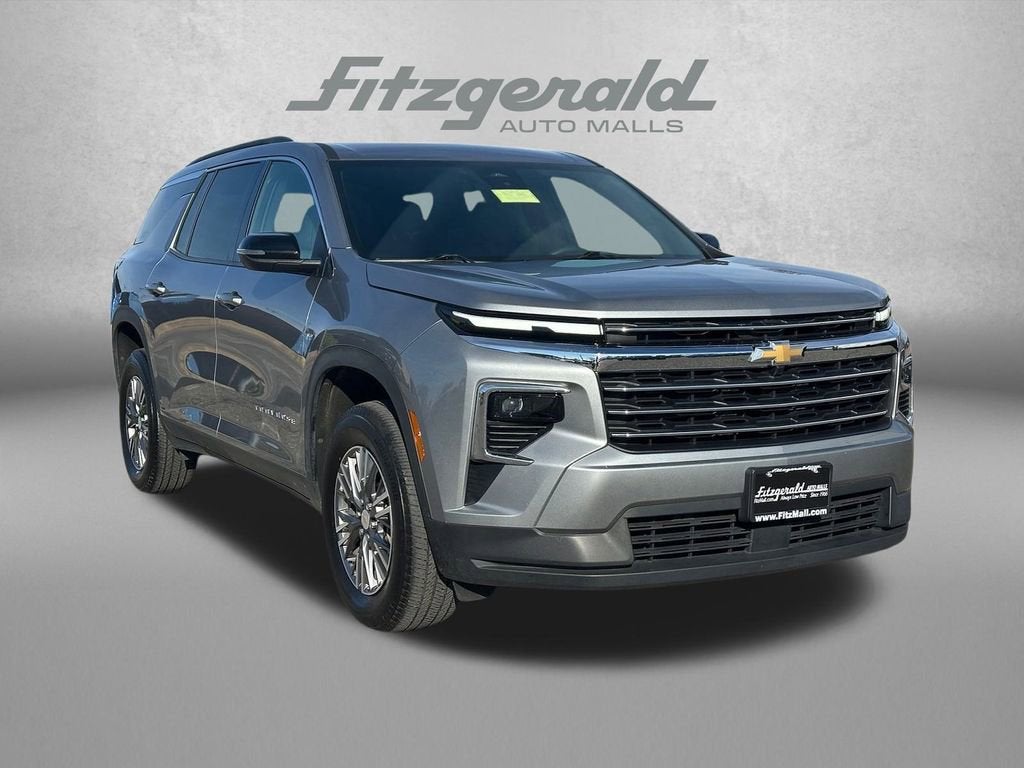 2025 Chevrolet Traverse LT