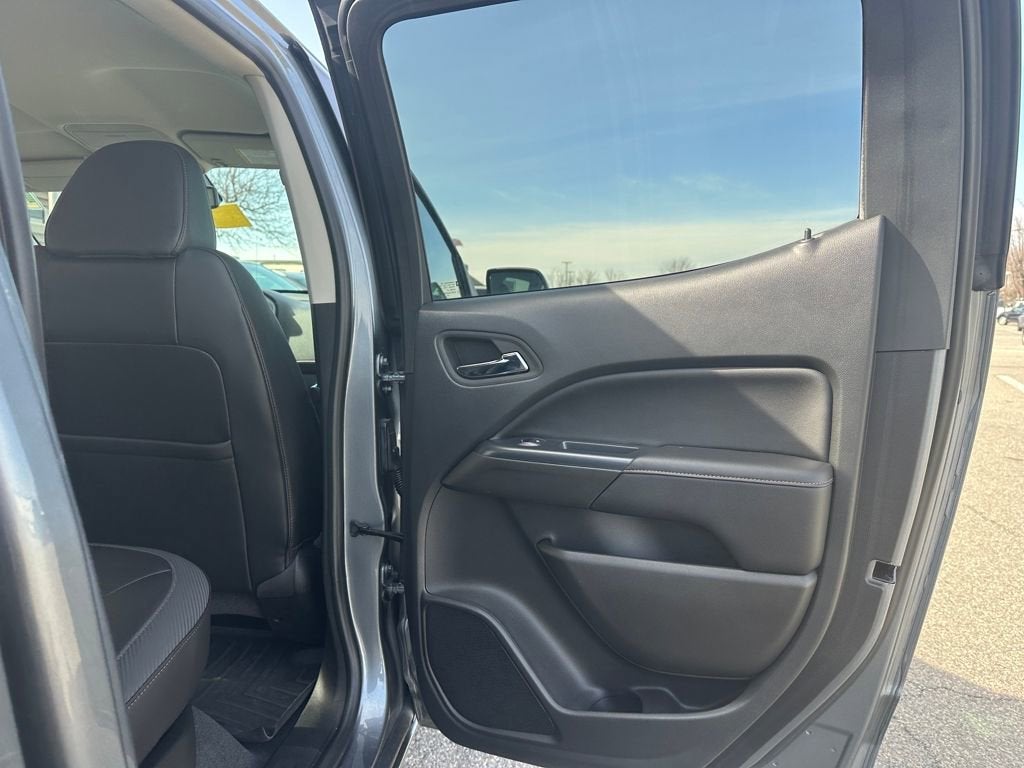 2022 GMC Canyon AT4 - Cloth