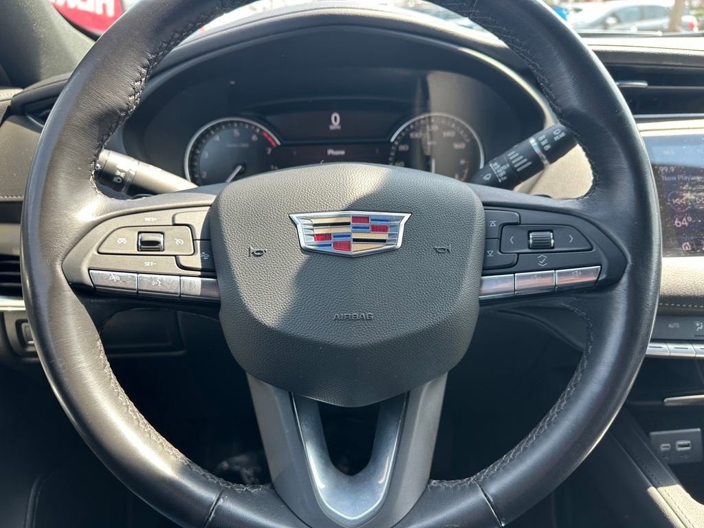 2023 Cadillac XT4 Premium Luxury