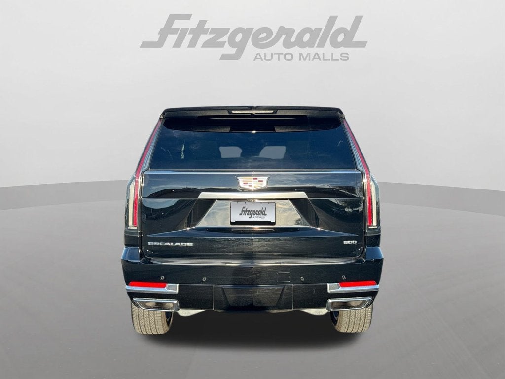 2025 Cadillac Escalade Luxury