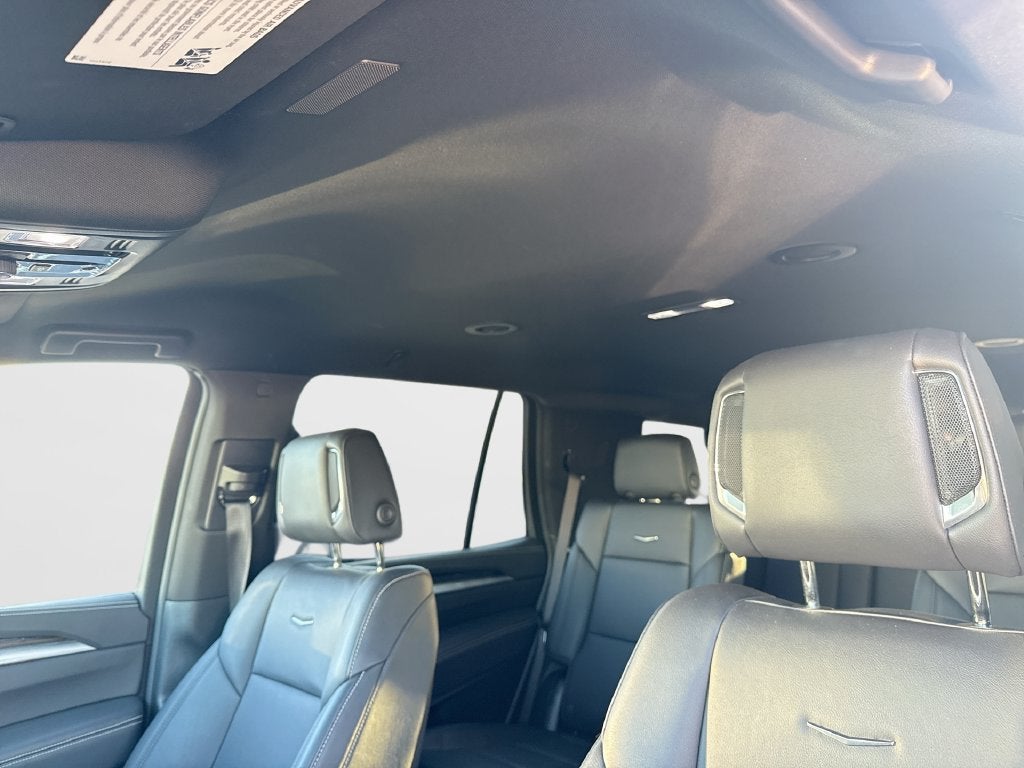 2025 Cadillac Escalade Luxury