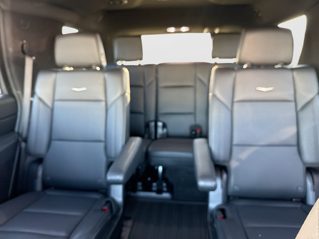 2025 Cadillac Escalade Luxury