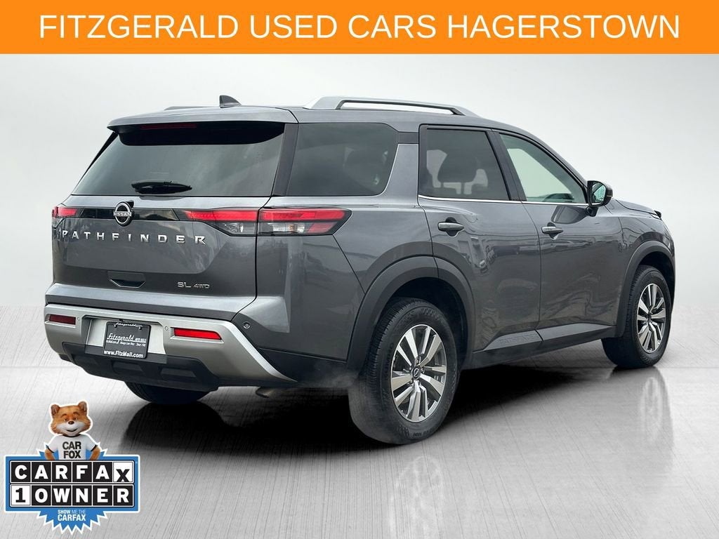 2025 Nissan Pathfinder SL