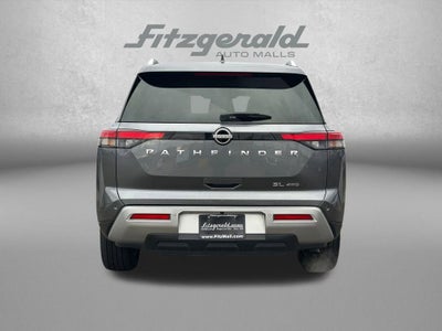2025 Nissan Pathfinder SL