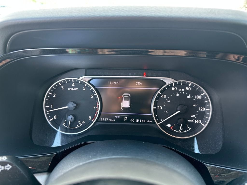 2025 Nissan Pathfinder SL 4WD