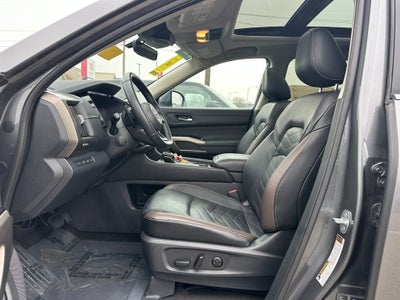 2023 Nissan Pathfinder Platinum 4WD