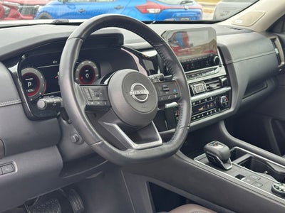 2023 Nissan Pathfinder Platinum 4WD