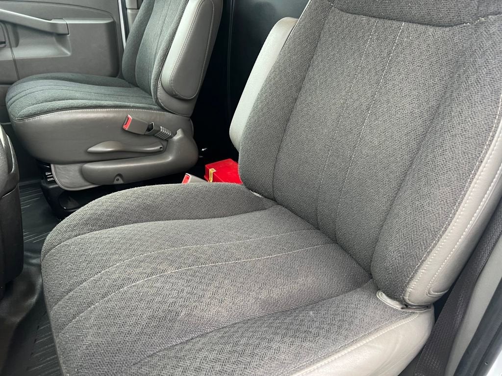 2024 Chevrolet Express Cargo 2500 WT