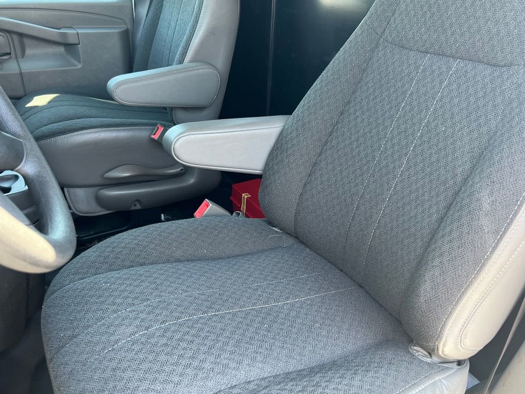 2024 Chevrolet Express Cargo 2500 WT