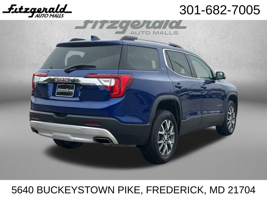 2023 GMC Acadia SLT
