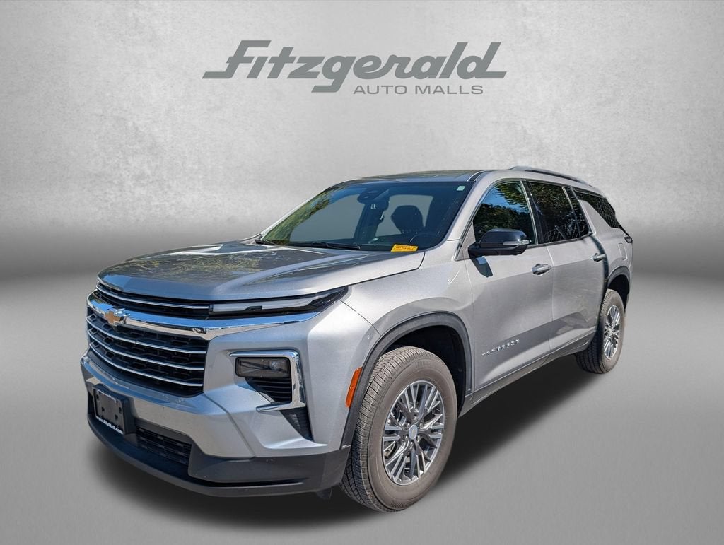 2024 Chevrolet Traverse LT