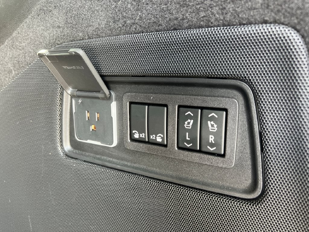 2023 Cadillac Escalade 4WD Sport