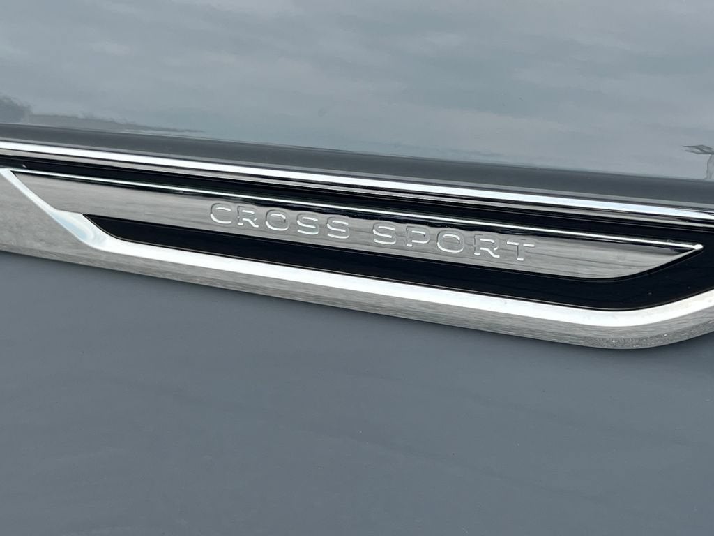 2024 Volkswagen Atlas Cross Sport 2.0T SEL Premium R-Line