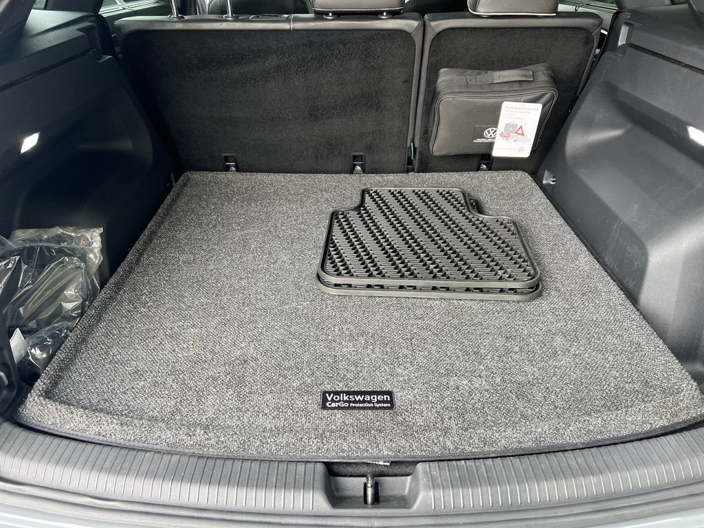 2024 Volkswagen Atlas Cross Sport 2.0T SEL Premium R-Line