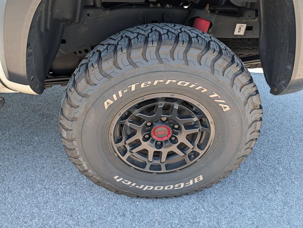 2022 Toyota Tacoma 4WD SR