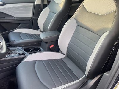 2024 Volkswagen Taos SEL