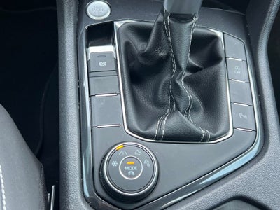 2023 Volkswagen Tiguan SE R-Line Black