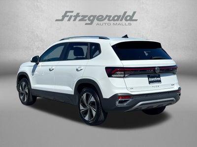 2025 Volkswagen Taos SE