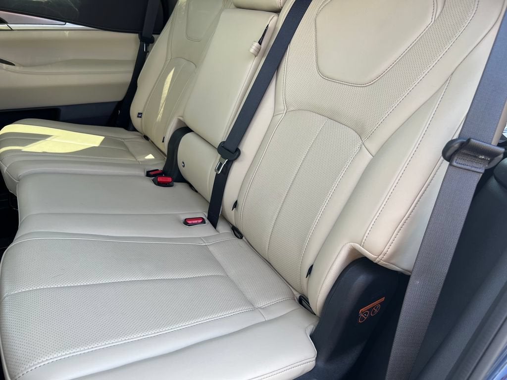 2022 INFINITI QX60 LUXE