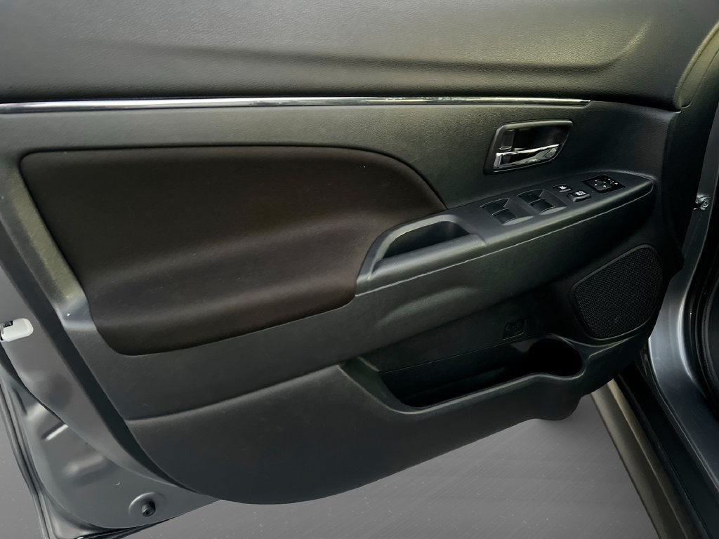 2025 Mitsubishi Outlander Sport S