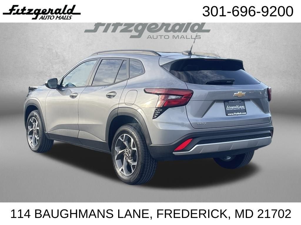 2025 Chevrolet Trax LT