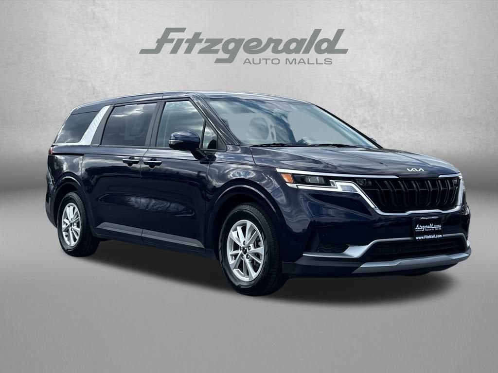 2024 Kia Carnival LX