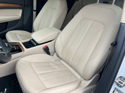 2022 Audi Q5 S line Premium Plus