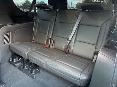 2022 Chevrolet Suburban LT