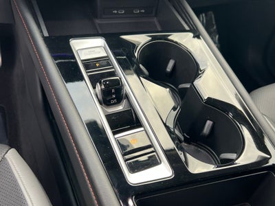 2024 Volkswagen Atlas 2.0T Peak Edition SE w/Technology